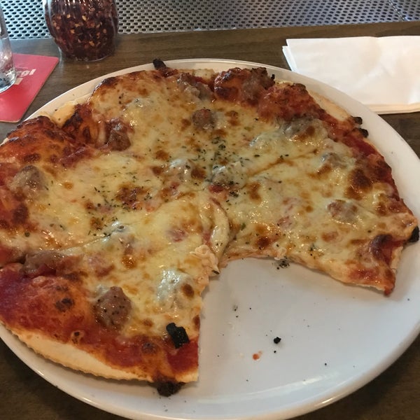 Photo taken at D&#39;Agostino&#39;s Pizza and Pub Wrigleyville by Ray H. on 7/2/2018