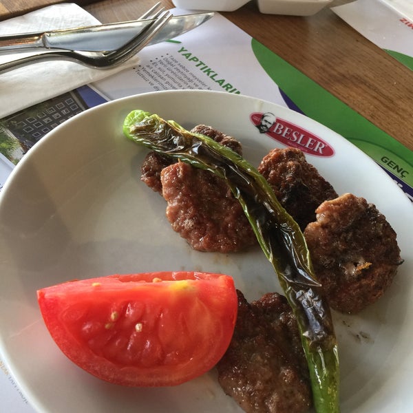 รูปภาพถ่ายที่ Besler Steakhouse โดย Nzh Ş. เมื่อ 10/3/2018