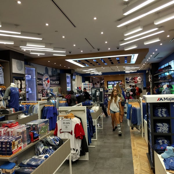 10 stores to buy Blue Jays clothing in Toronto