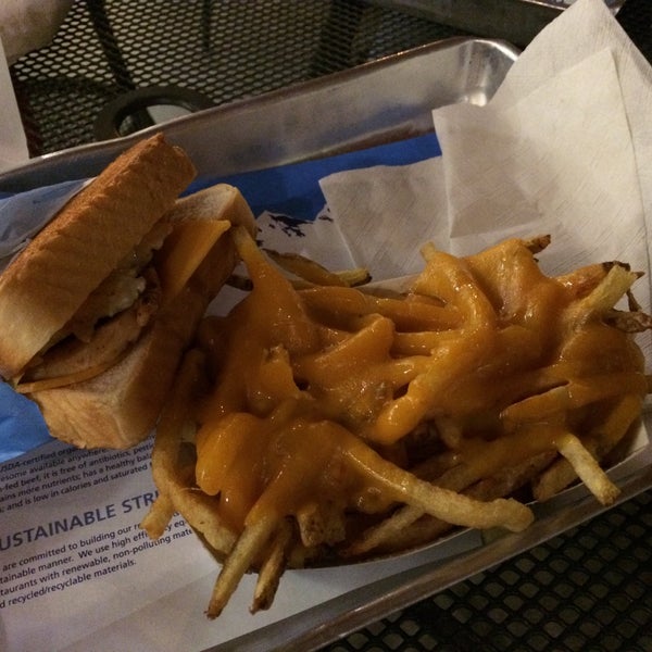 Photo taken at Elevation Burger by Shahir A. on 5/17/2015