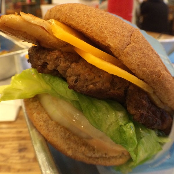 Photo taken at Elevation Burger by Shahir A. on 3/14/2015