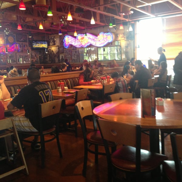 Red Robin Gourmet Burgers and Brews - Centennial Hills - 50 tips from 1682  visitors