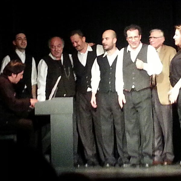 Foto diambil di Ali Poyrazoğlu Tiyatrosu oleh kkuzey m. pada 2/4/2014