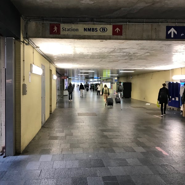 Foto tomada en Estación de Lovaina  por Geert R. el 4/22/2022