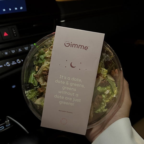 Foto tomada en Gimme Salad  por Abdulaziz D ☕. el 3/25/2024