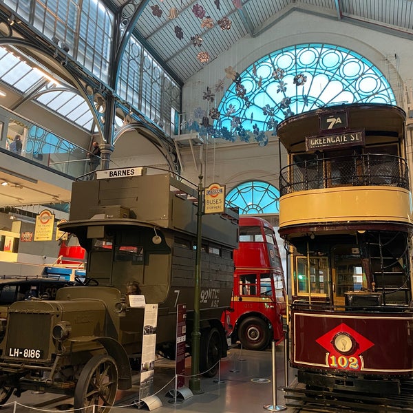 รูปภาพถ่ายที่ London Transport Museum โดย Daria В. เมื่อ 5/23/2021