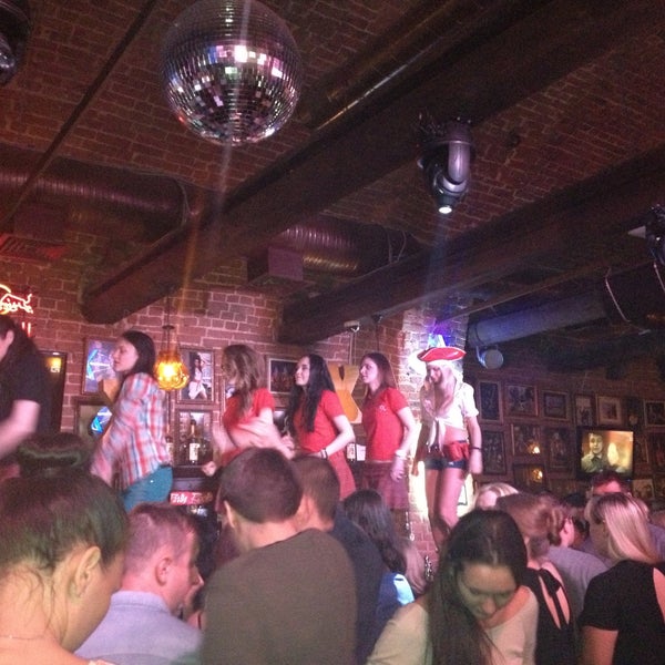 รูปภาพถ่ายที่ THE BAR XXXX / Екатеринбург โดย Андрей Б. เมื่อ 4/25/2013