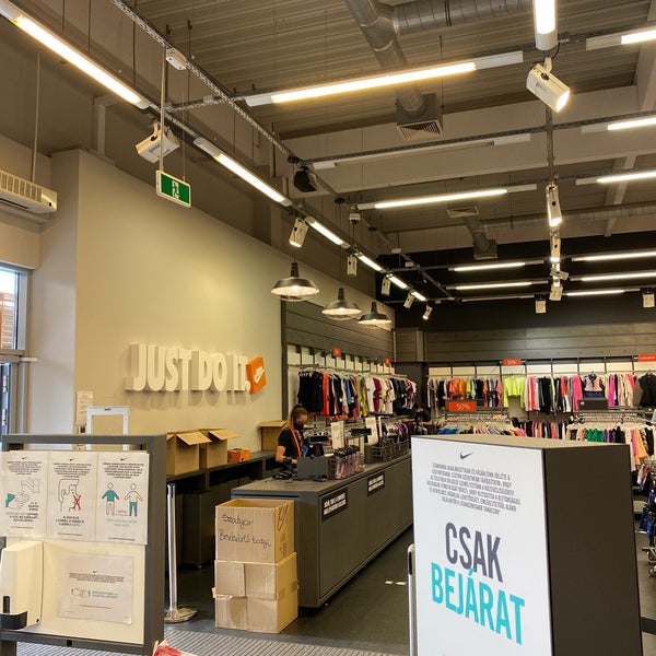 musical Wrok stok Nike Factory Store - Outlet Store in Polgar