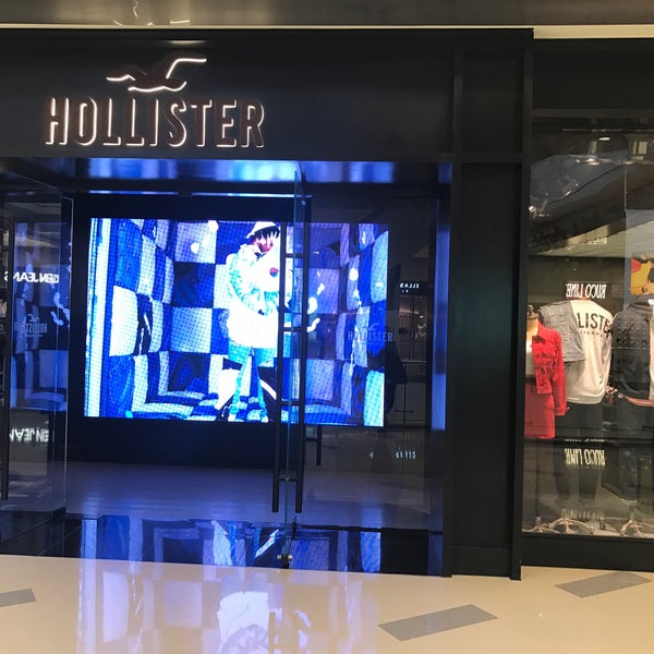 hollister clothing jobs