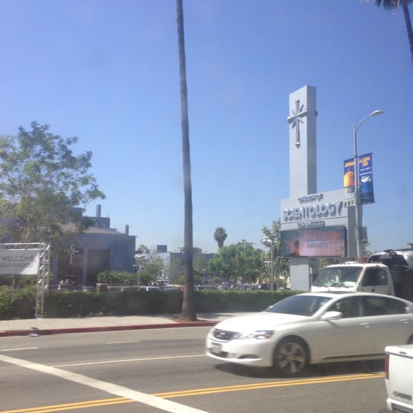 8/4/2015 tarihinde Amber W.ziyaretçi tarafından Church Of Scientology Los Angeles'de çekilen fotoğraf