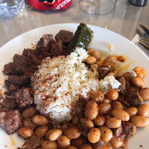 Photo taken at Yeşil Ayder Restaurant by Merve E. on 2/21/2019