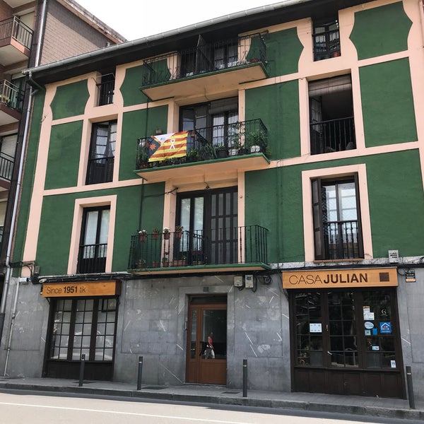 Снимок сделан в Restaurante Casa Julián de Tolosa пользователем Munenori F. 7/11/2018