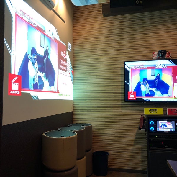 Photos A カラオケ マンボウ Salle De Karaoke A 名古屋市