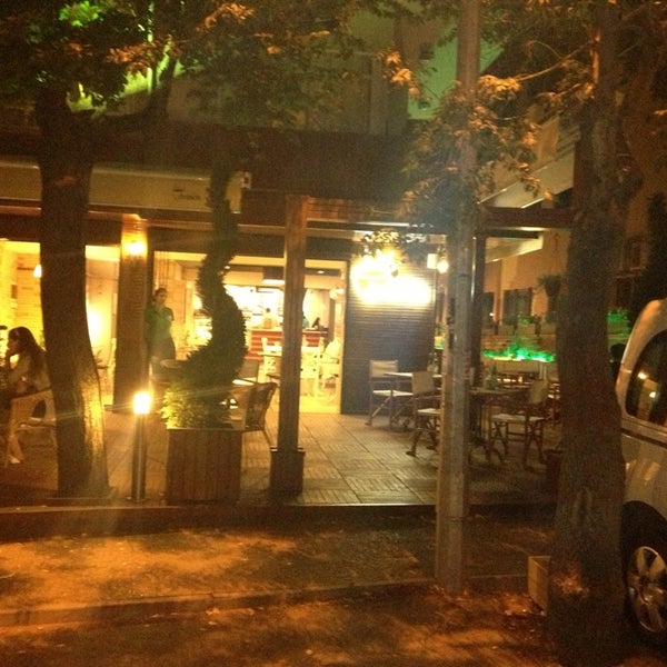 8/2/2013 tarihinde Mustafa G.ziyaretçi tarafından Dclock Coffee'de çekilen fotoğraf