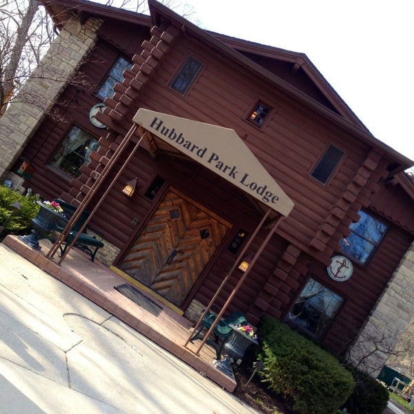 Foto tirada no(a) Hubbard Lodge por Skip F. em 4/27/2013