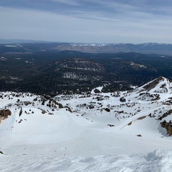 Снимок сделан в Mammoth Mountain Ski Resort пользователем Lizan Z. 5/3/2019