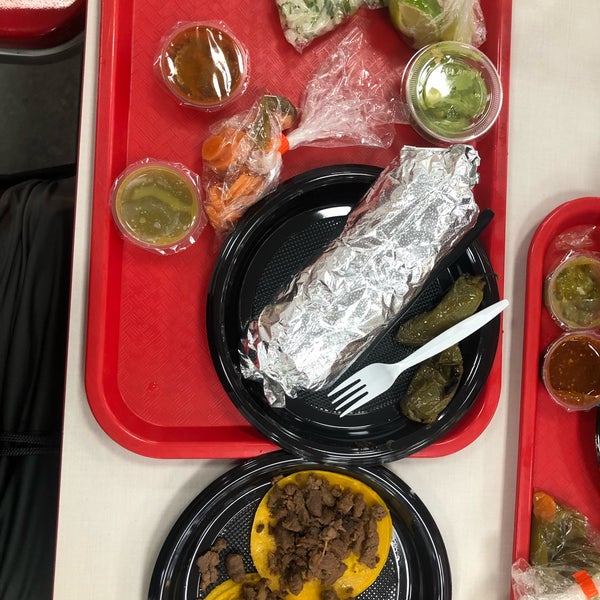 Tacos Gavilan 1258 E 17th St