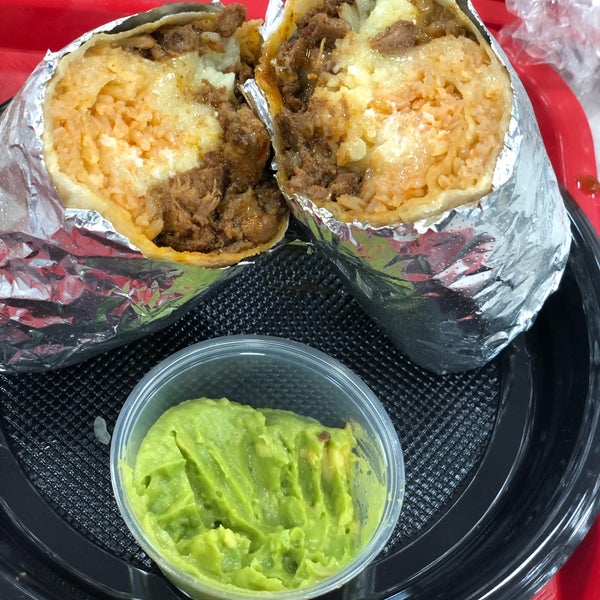 Tacos Gavilan 1258 E 17th St