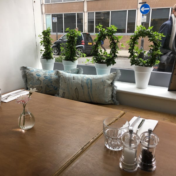 Seventeen 0 Seven Italian Restaurant In London