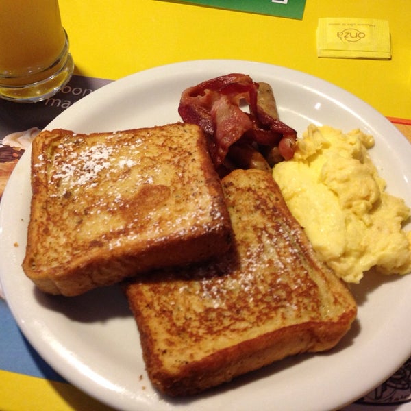 Photo taken at Denny&#39;s by Andrea B. on 2/19/2014