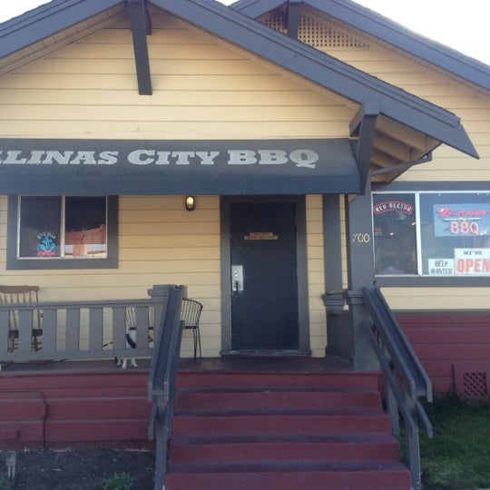 รูปภาพถ่ายที่ Salinas City BBQ โดย Jonathan L. เมื่อ 11/11/2012