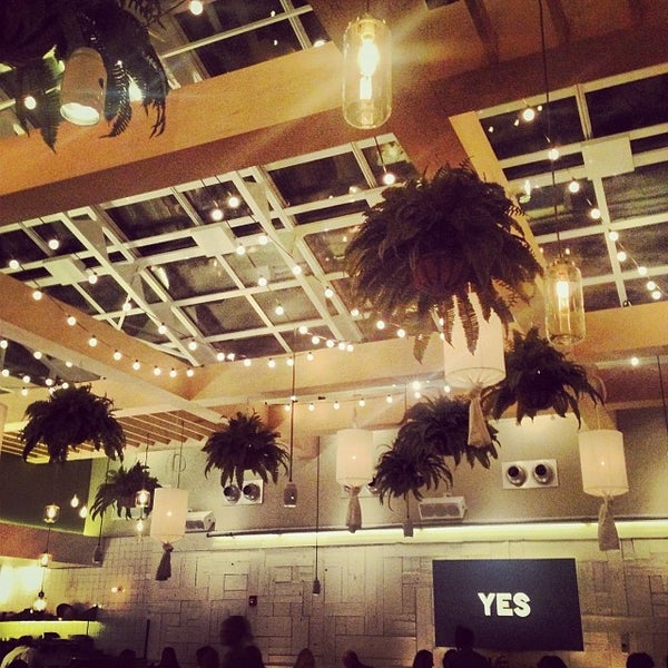 Photos at Summer House Santa Monica North Side 133 tips from 35