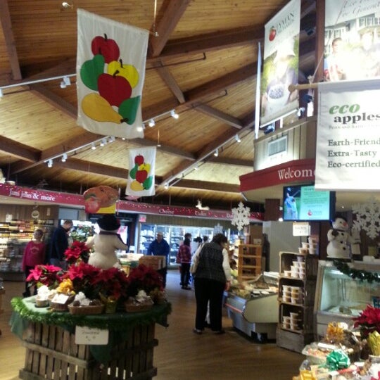 Photo taken at Lyman Orchards Apple Barrel Market by Michael R. on 12/2/2012