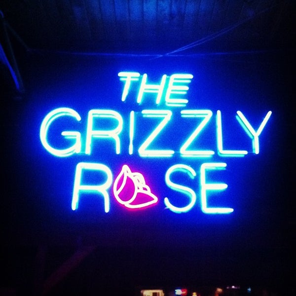 Photo taken at Grizzly Rose by Aaron W. on 3/8/2013