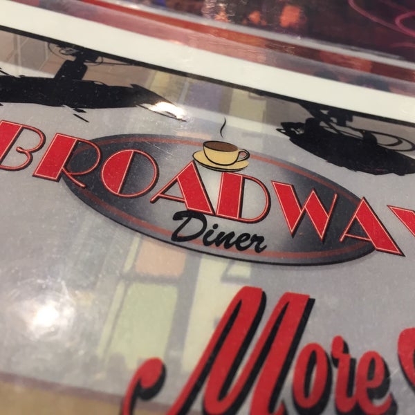 Foto tirada no(a) Broadway Diner por Oh, 💩!  Nicky Beanz em 12/13/2017