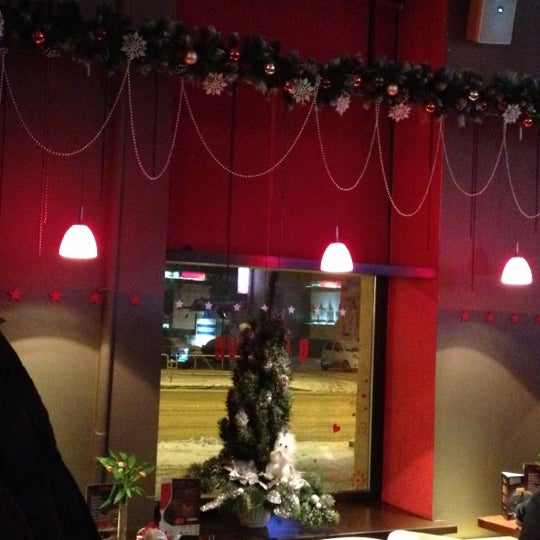 Das Foto wurde bei Moskva lounge cafe von Татьяна Б. am 11/27/2012 aufgenommen