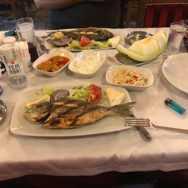 Foto scattata a Degüstasyon Restaurant da Ufuk il 10/4/2019