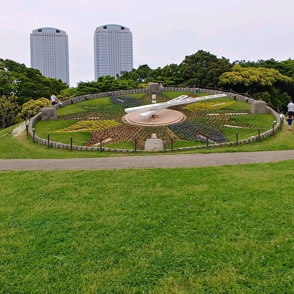 Photos At 幕張海浜公園 花時計 Garden In 千葉市