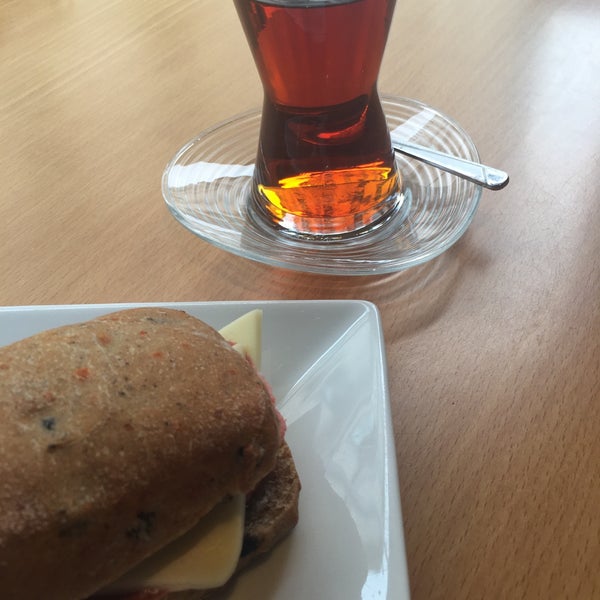 Photo taken at Namlı Cafe Fırın by Zeynep C. on 5/5/2016