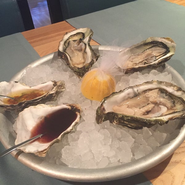 Photo taken at FISH HOUSE Oyster Bar &amp; Restaurant by Juleta V. on 10/3/2016
