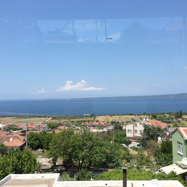 hektor sarap evi canakkale de sarap bari da fotograflar