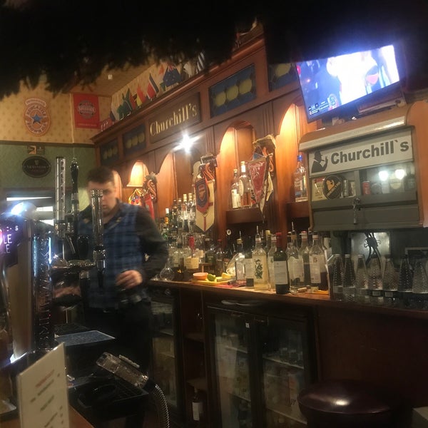 Foto tomada en Churchill&#39;s Pub  por Stefaniya N. el 1/30/2020