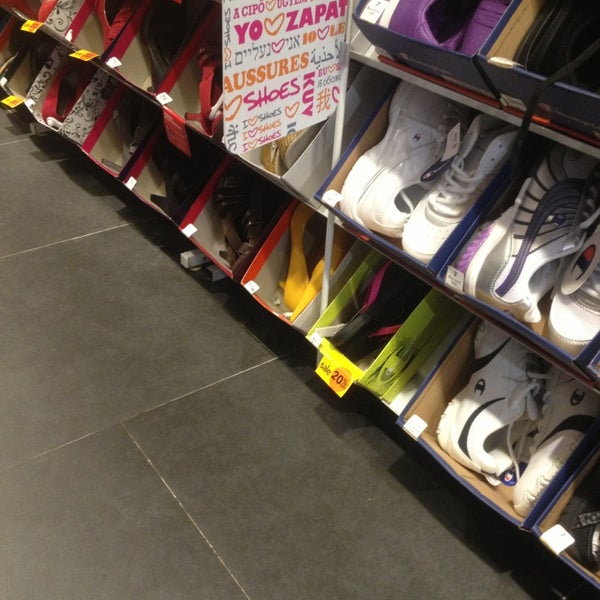 Payless pakuwon mall deals