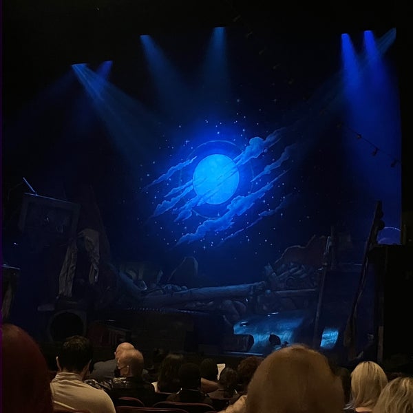 Das Foto wurde bei Pantages Theatre von Chris M. am 10/15/2022 aufgenommen
