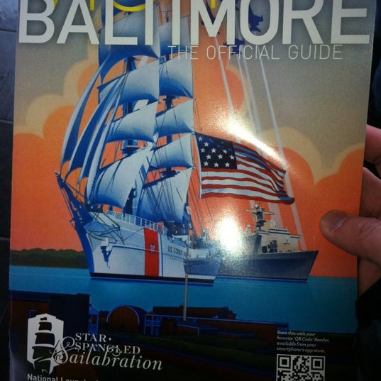 Foto tirada no(a) Baltimore Visitor Center por talata em 11/18/2012