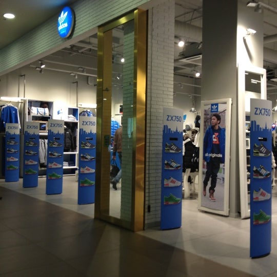 Adidas Originals Store (Now Closed) - Округ Лиговка-Ямская - 5 tips from  553 visitors