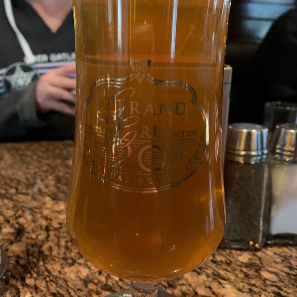 Photo taken at BJ&#39;s Restaurant &amp; Brewhouse by Lance S. on 12/7/2019