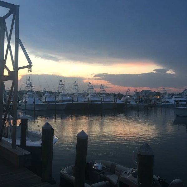 This place was 10/10. Can't beat the accommodating service, the view was beautiful, food was amazing. Excellent restaurant will recommend to everyone visiting OCMD.
