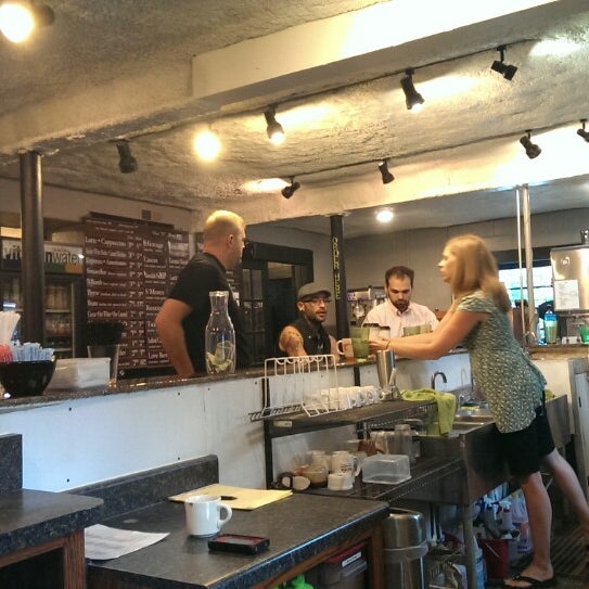7/26/2013にKelly M.がVintage Coffeeで撮った写真