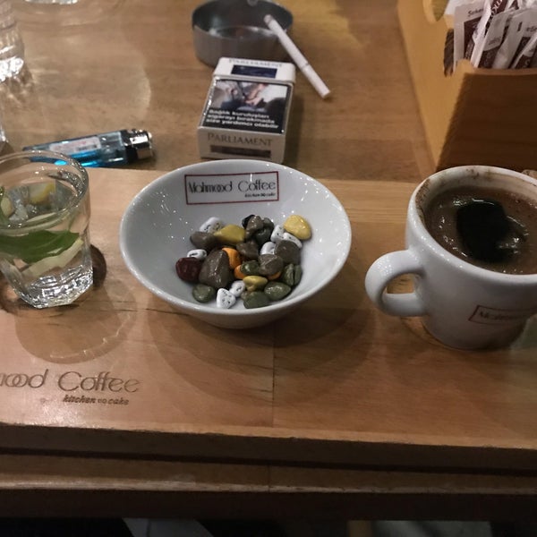 Photo taken at Mahmood Coffee Kitchen &amp; Cake by Özkan on 11/27/2019