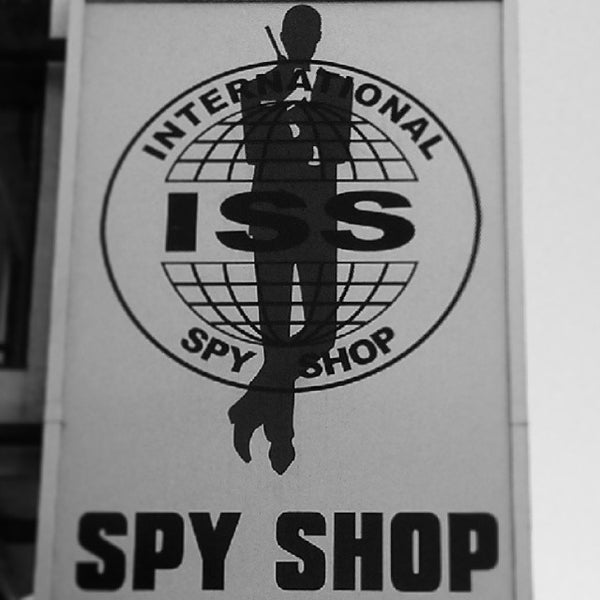 Das Foto wurde bei International Spy Shop von Bernardo P. am 2/2/2014 aufgenommen