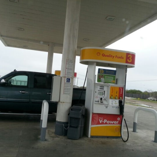 Shell Fuel Station in Flour Bluff