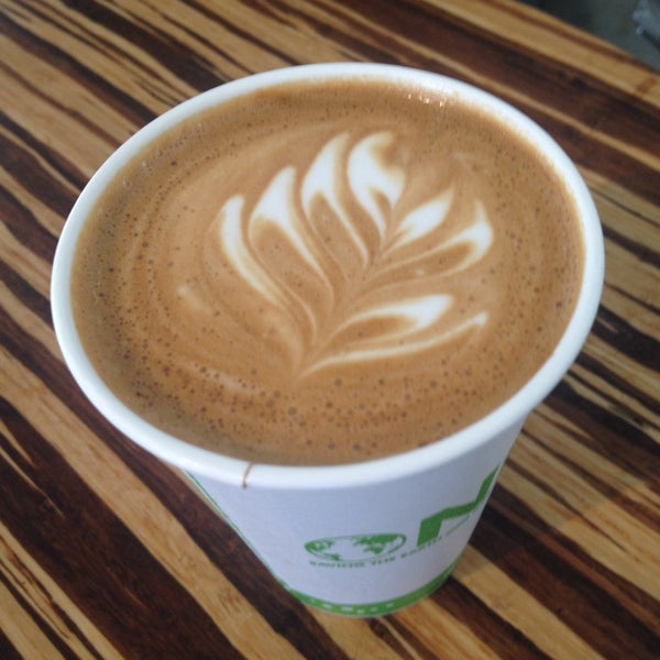 Photo taken at M Street Coffee by Gläce I. on 3/8/2014