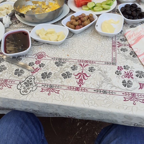 Foto scattata a Teras Piknik da Emre Yıldırım il 6/16/2019
