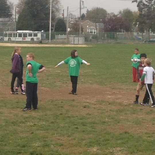 Photos At Jardel Rec Oxford Circle Castor 4 Tips