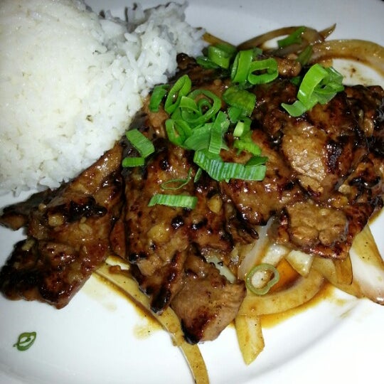 Merlot Beef isn't on the menu anymore, but they'll still make it. A variation of Mongolian beef but better!!